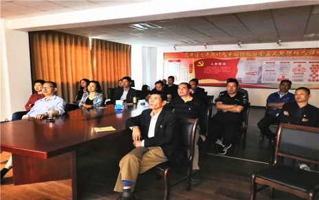 聆聽(tīng)黨課，增強(qiáng)做好群眾工作的能力和責(zé)任心