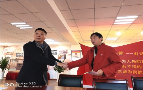 給堅持原則忠于職守的職工點個大大的贊！