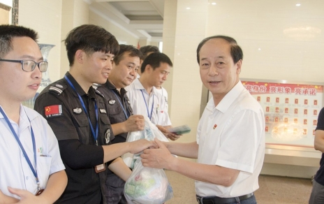 “戰高溫 增干勁，保供應 為民生”系列報道