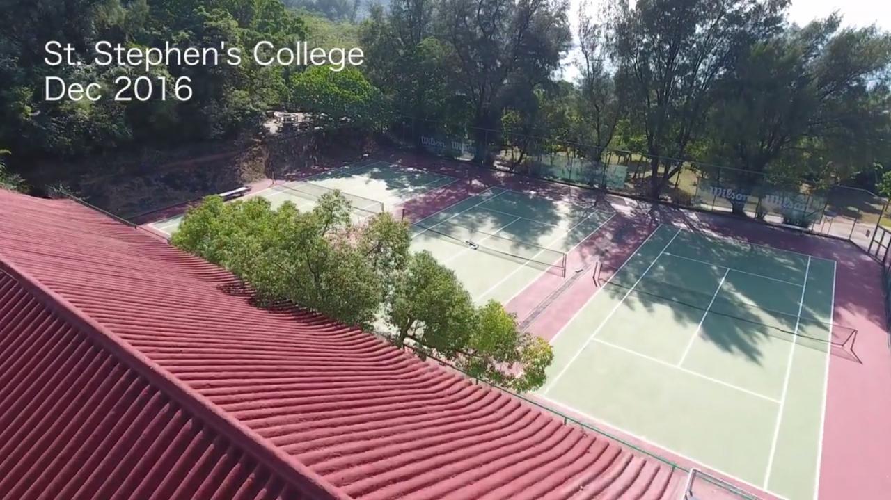 學校設施亦超越一般中學標準，包括有3個網球場。（網民Raymond圖片）